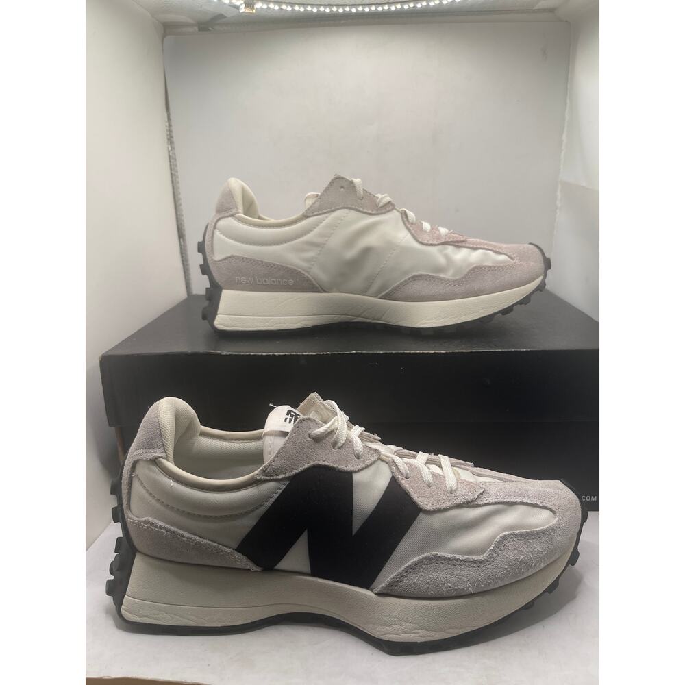 Women's New Balance WS327FE Sea Salt/White/Black Suede Size 9